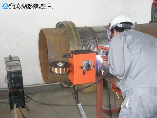 <a href=http://www.075v.cn/tag/7/ target=_blank class=infotextkey>小型野外<a href=http://www.075v.cn/tag/5/ target=_blank class=infotextkey>管道自動(dòng)焊機(jī)</a></a> 減輕操作人員的勞動(dòng)強(qiáng)度
