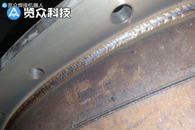 <a href=http://www.075v.cn/tag/5/ target=_blank class=infotextkey>管道自動(dòng)焊機(jī)</a>降低人力成本